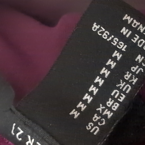 Forever 21 Velvet Crop Top - Picture 4 of 4